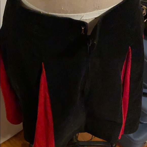 Black and Red Corduroy Cheerleader-style skirt - Picture 3 of 3